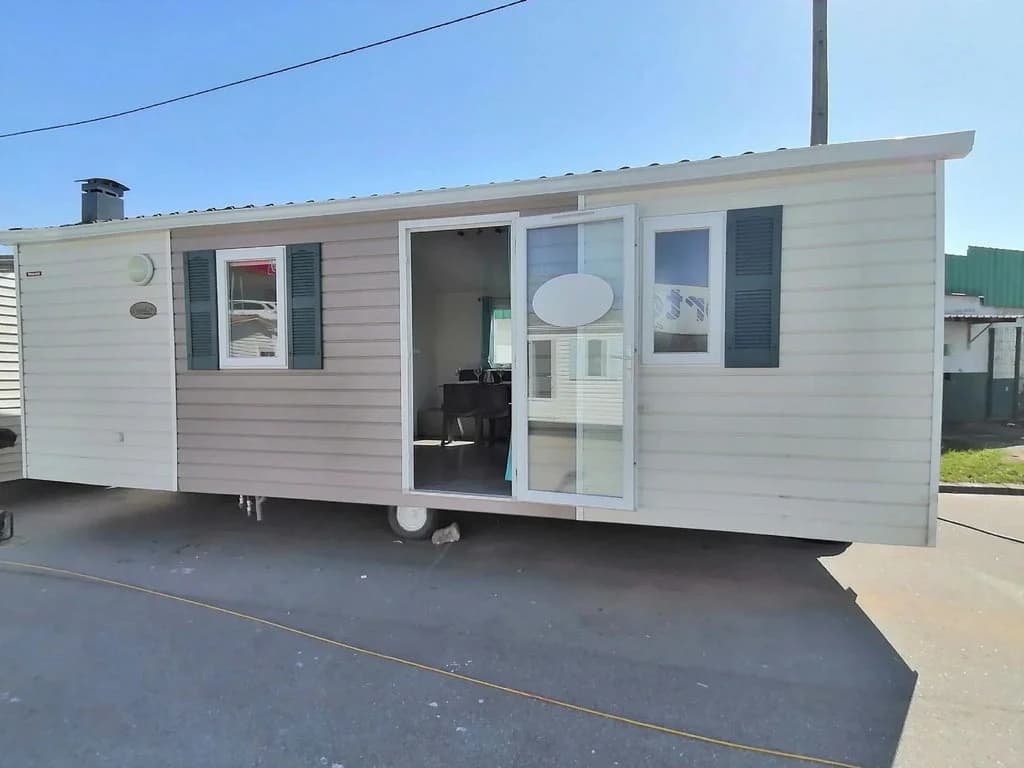 Casa Móvil Trigano T2 - 1000 x 370 cm, 2 dormitorios